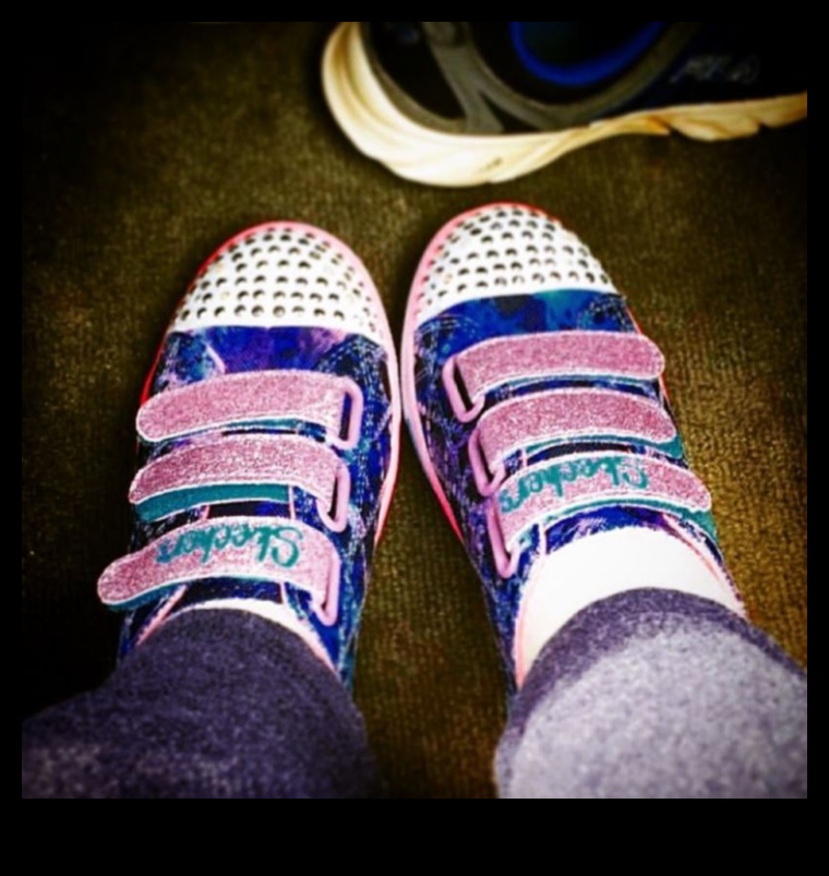 נצנוץ בהונות מדריך לעידוד צעדים מוקדמים באהבה 2 נצנוץ בהונות: עידוד צעדים מוקדמים באהבה