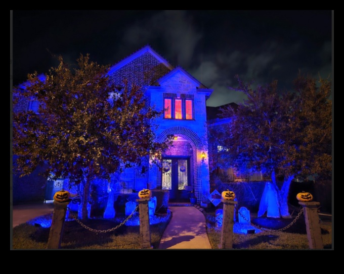 Home Haunt מסורת מפחידה לליל כל הקדושים 4 ליל כל הקדושים רדיפה בבית: מלאכת עשה זאת בעצמך לעיצוב מעקצץ בעמוד השדרה